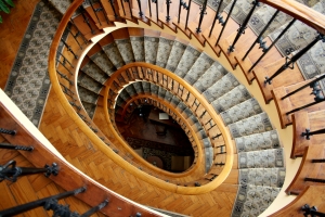 spiral-staircase-1432617-m